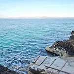 Stone House Oreb's Alpesi faház Vela Luka