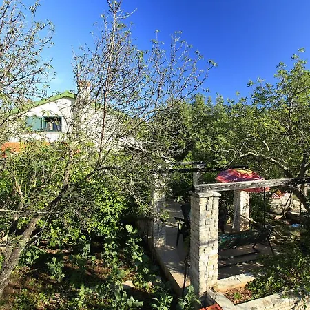 Stone House Oreb's Шале Вела-Лука