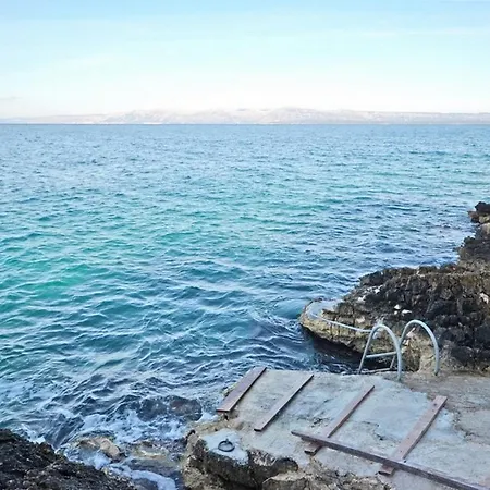 Stone House Oreb's Шале Вела-Лука
