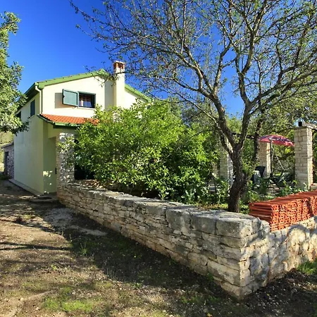 Stone House Oreb's * Вела-Лука