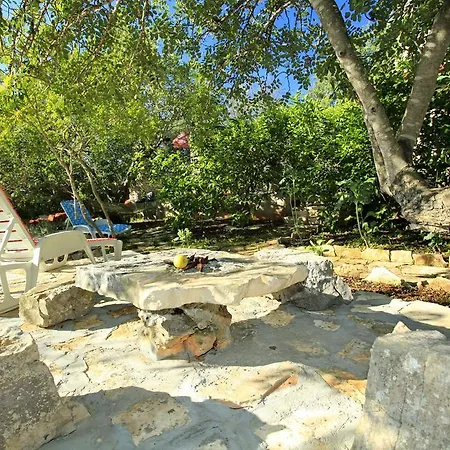 Stone House Oreb's