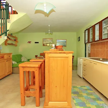 Stone House Oreb's *