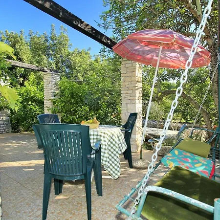 Stone House Oreb's Chalet *