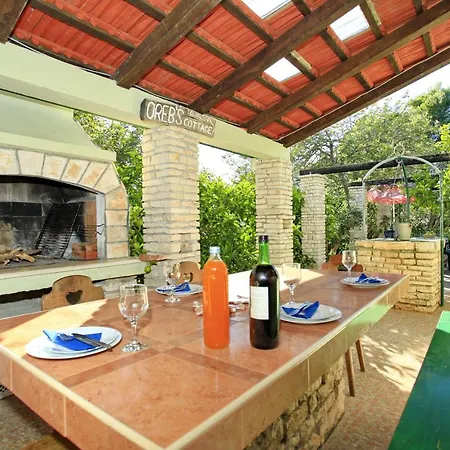 Stone House Oreb's * 尼亚卢卡